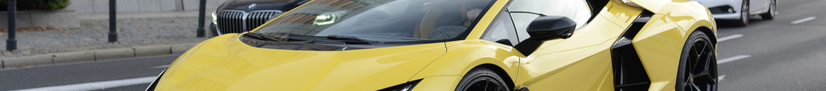 Lamborghini Revuelto