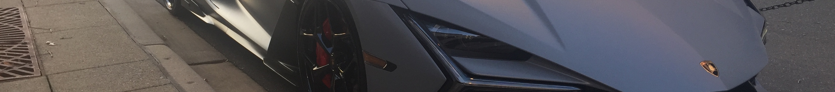 Lamborghini Revuelto