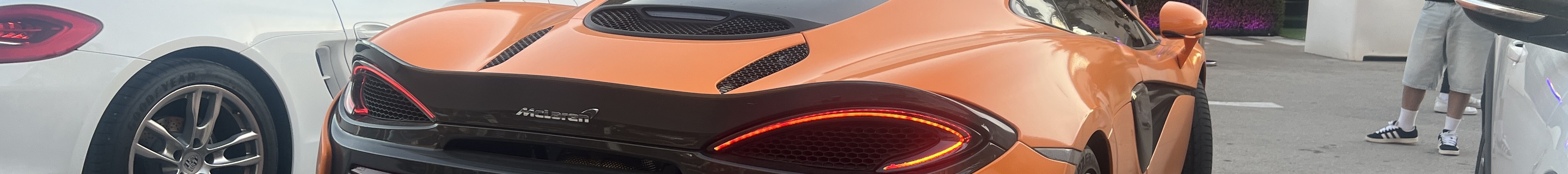 McLaren 570GT