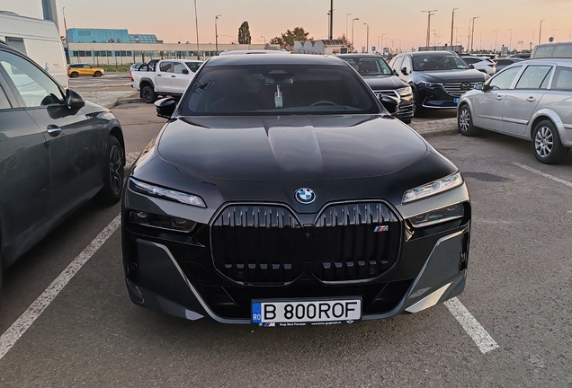 BMW M760e xDrive