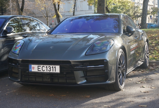 Porsche 972 Panamera Turbo E-Hybrid
