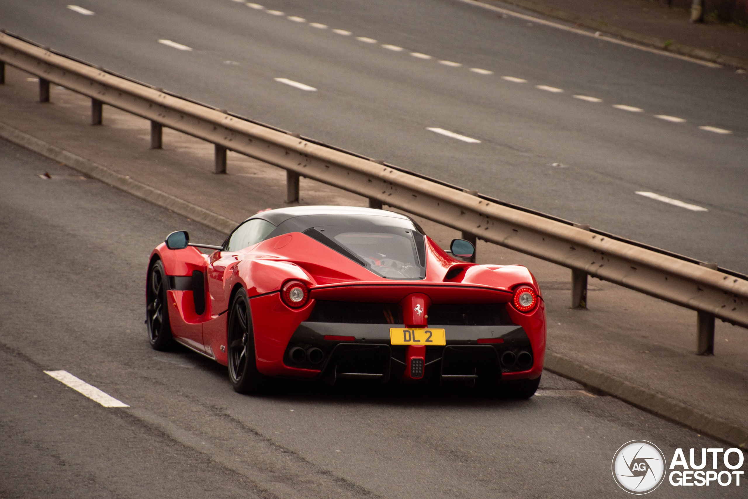 Ferrari LaFerrari Aperta