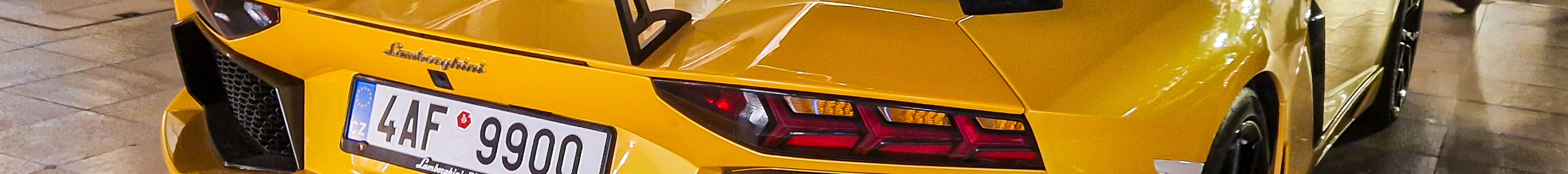 Lamborghini Aventador LP700-4 Roadster