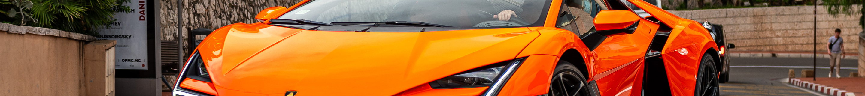 Lamborghini Revuelto