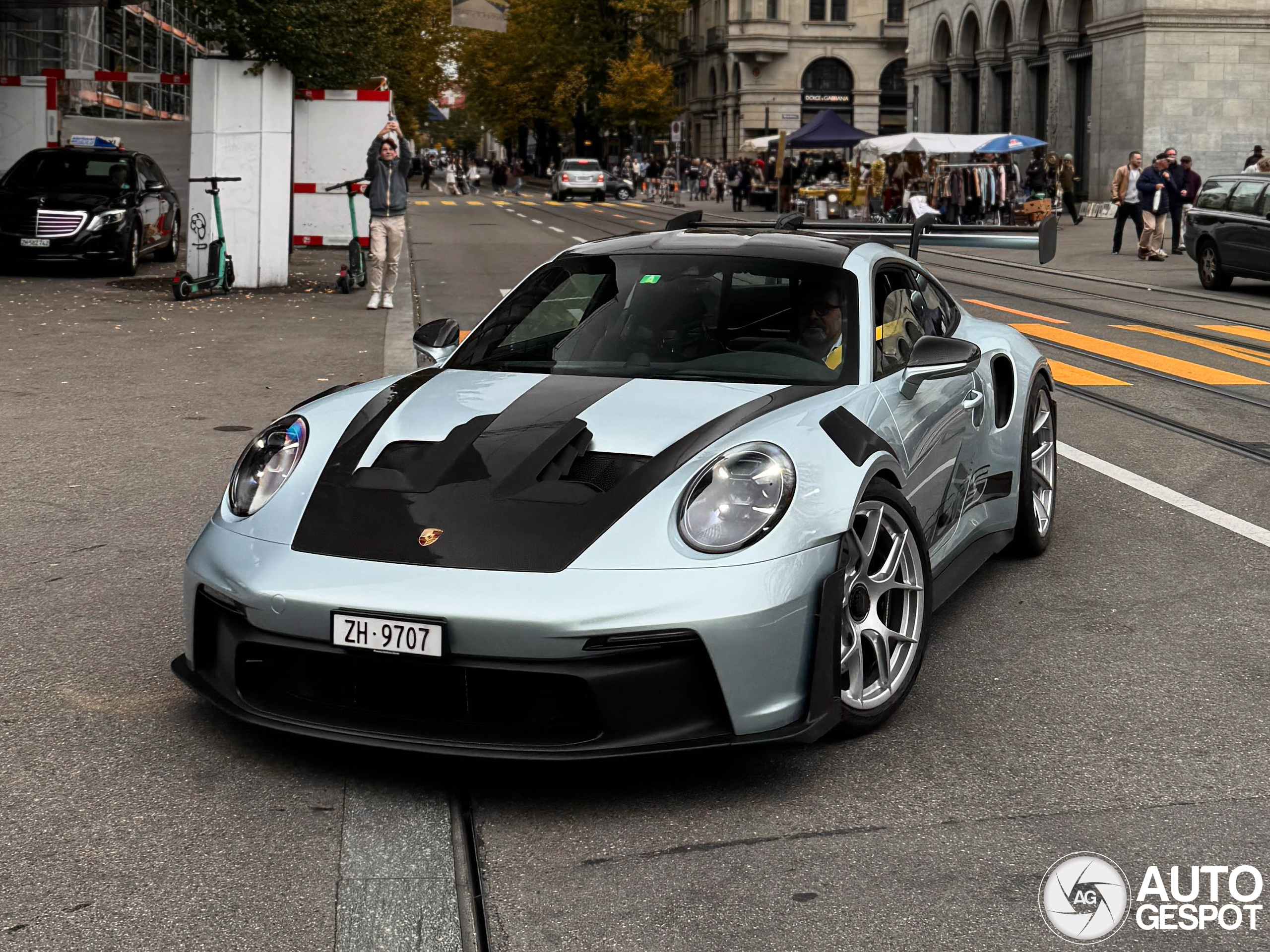 Porsche 992 GT3 RS Weissach Package