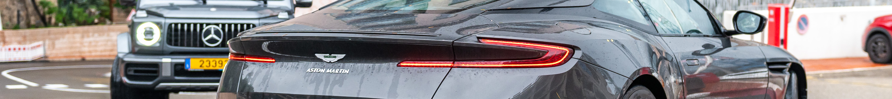 Aston Martin DB11