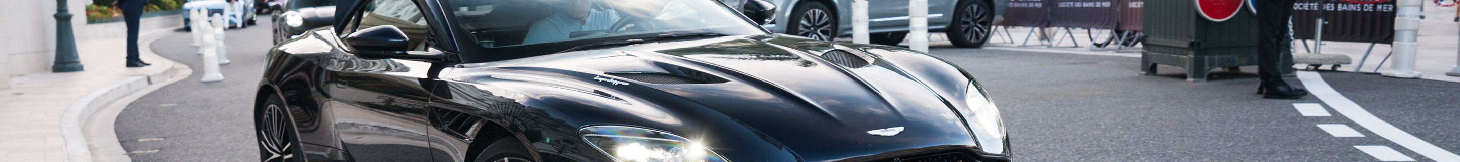 Aston Martin DBS Superleggera Volante