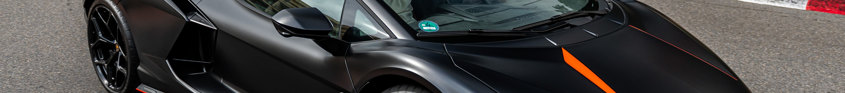 Lamborghini Revuelto