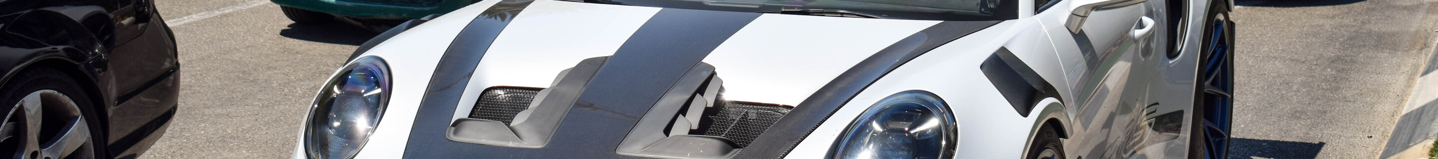 Porsche 992 GT3 RS Weissach Package