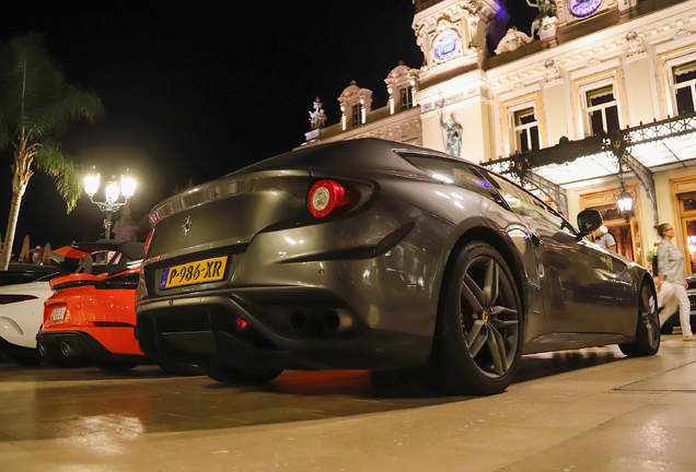 Ferrari FF