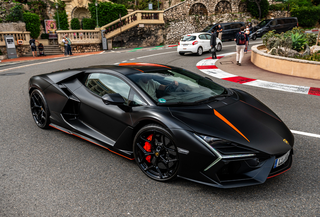 Lamborghini Revuelto