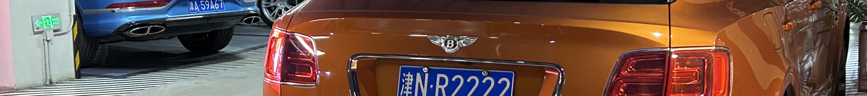 Bentley Bentayga V8