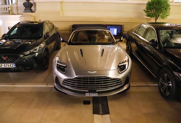 Aston Martin DB12 Volante