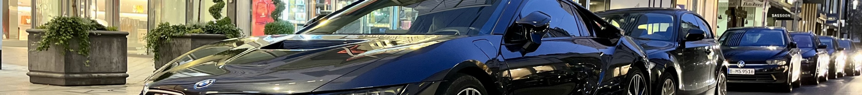 BMW i8