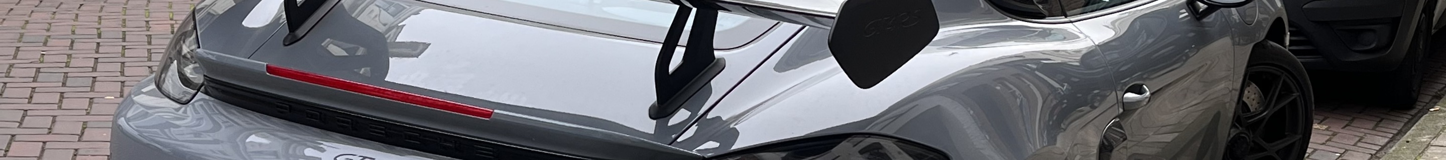 Porsche 718 Cayman GT4 RS Weissach Package