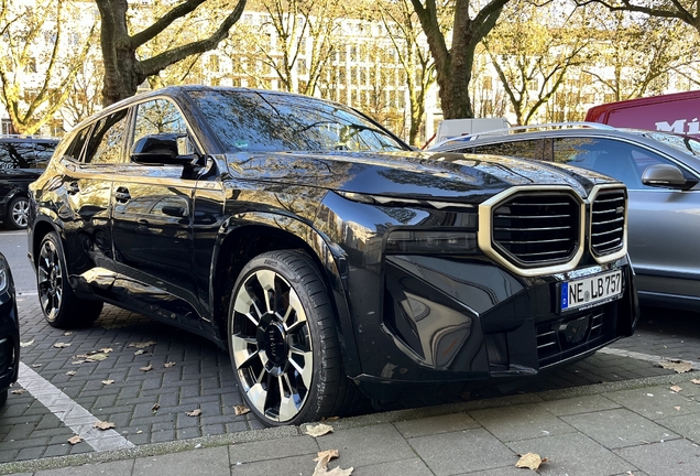 BMW XM G09