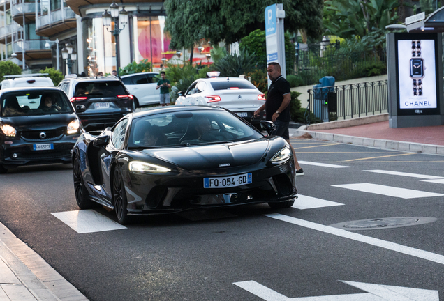 McLaren GT