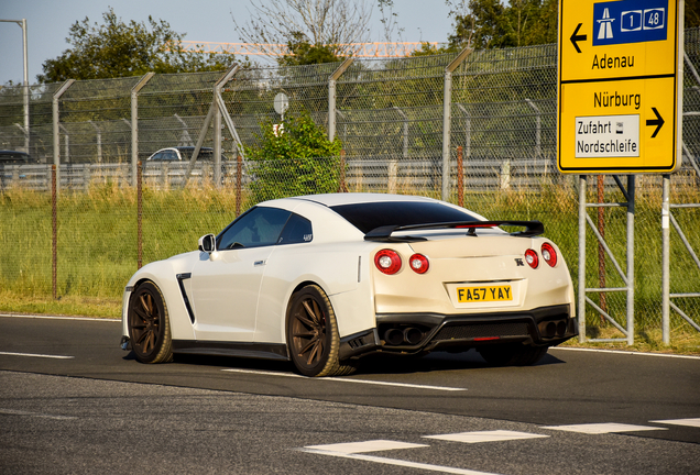 Nissan GT-R 2017