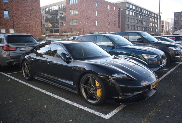 Porsche Taycan Turbo MkI