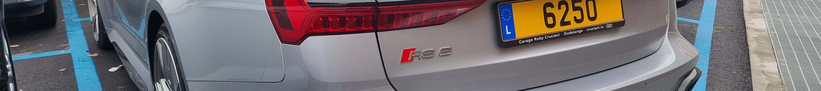 Audi RS6 Avant C8