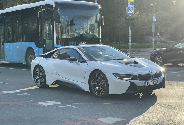 BMW i8