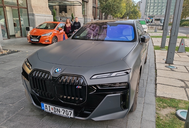 BMW M760e xDrive