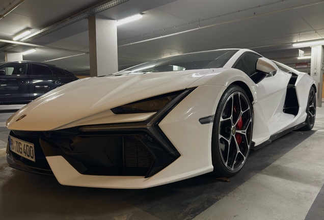Lamborghini Revuelto