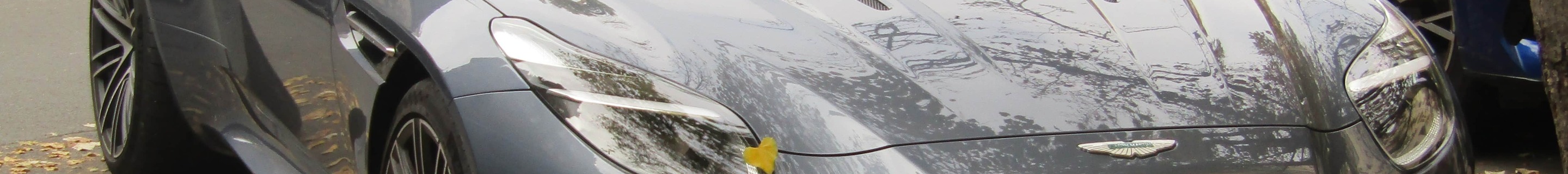 Aston Martin DB12