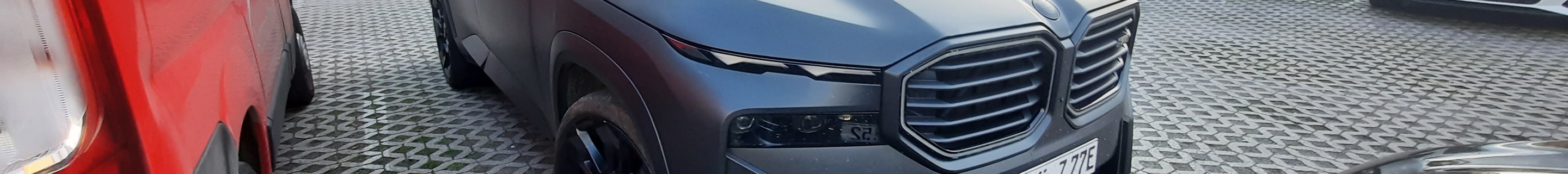 BMW XM G09