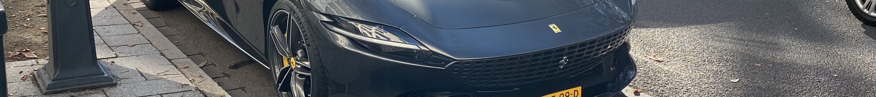 Ferrari Roma Spider