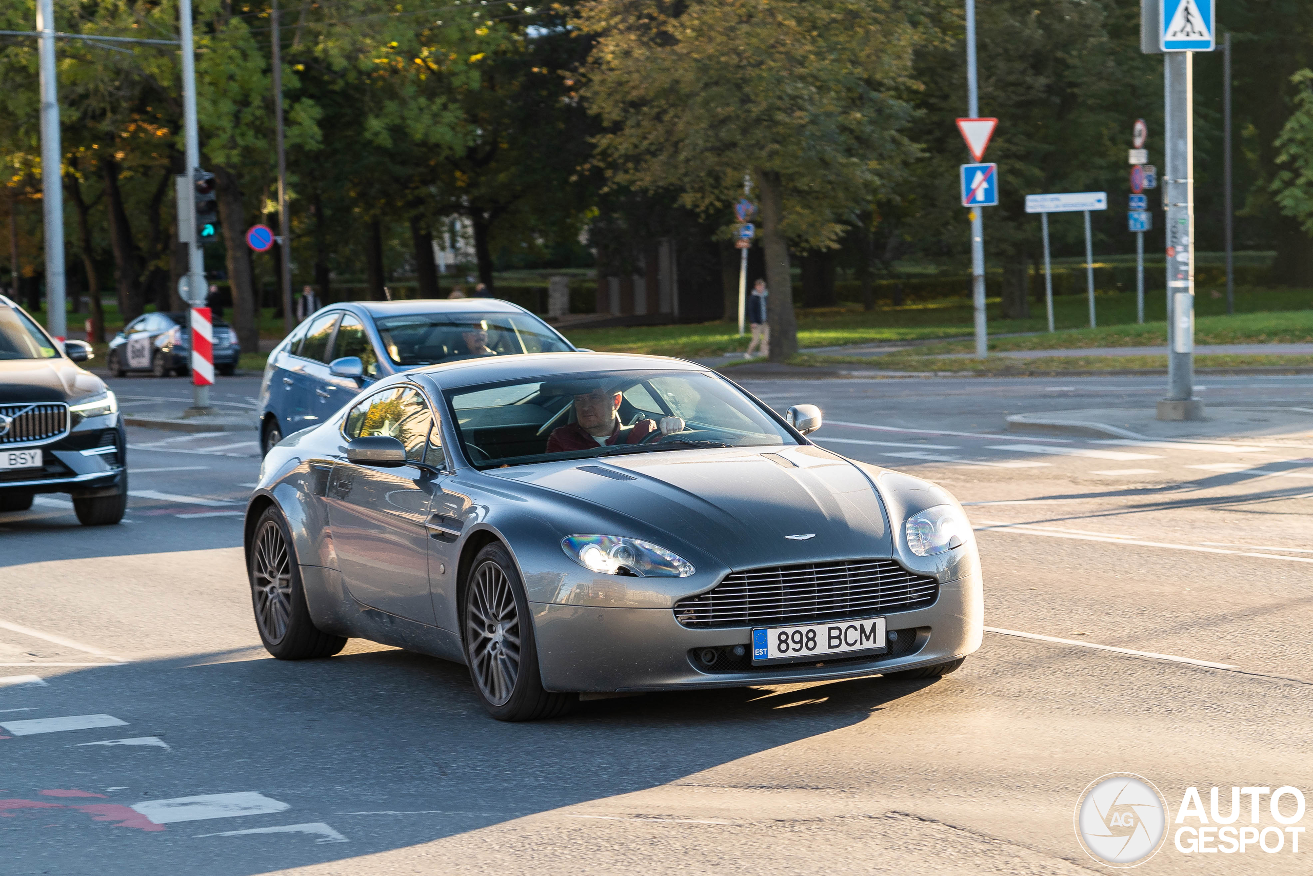 Aston Martin V8 Vantage