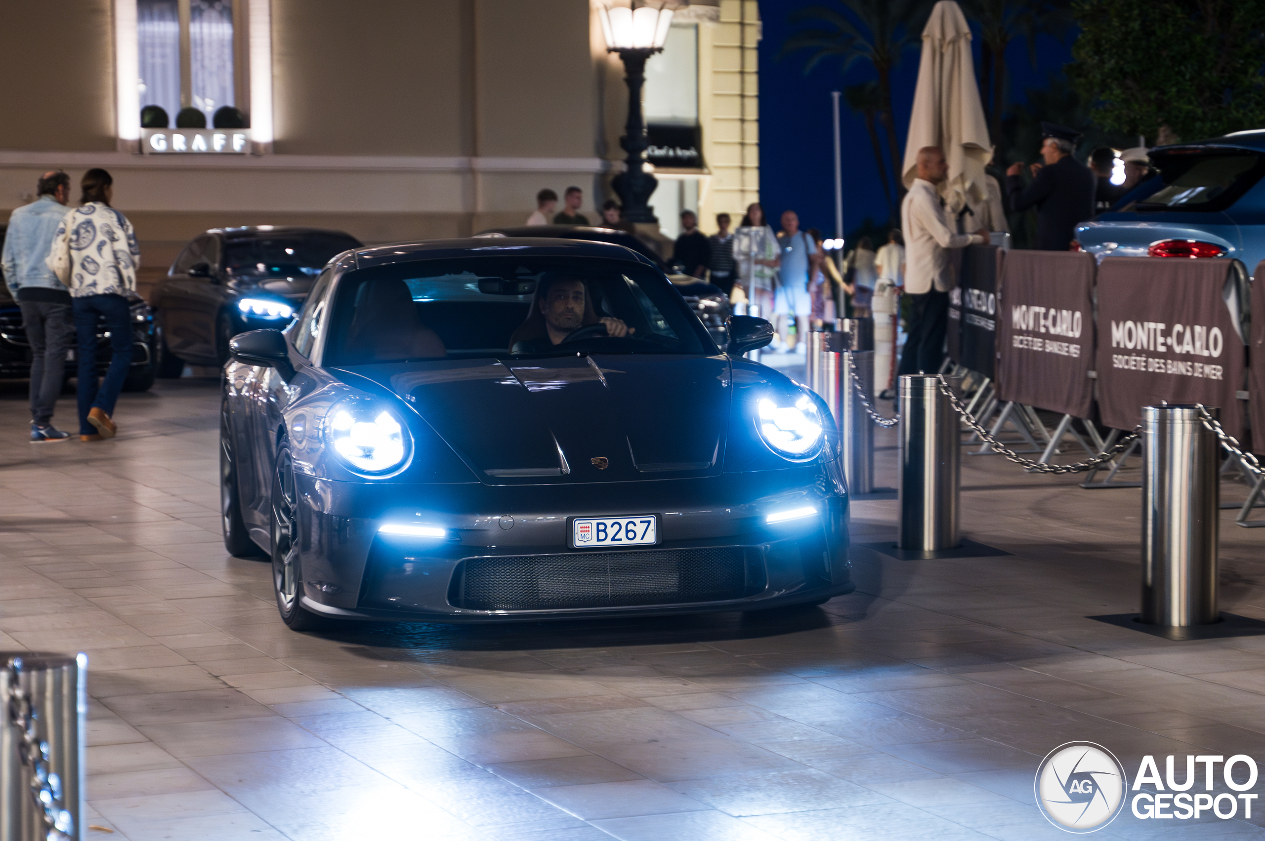 Porsche 992 GT3 Touring