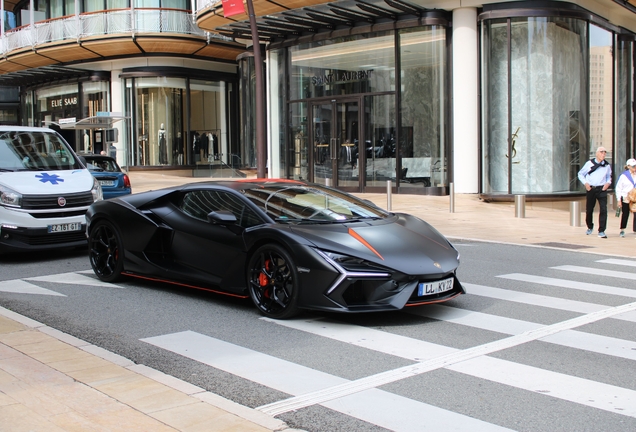 Lamborghini Revuelto