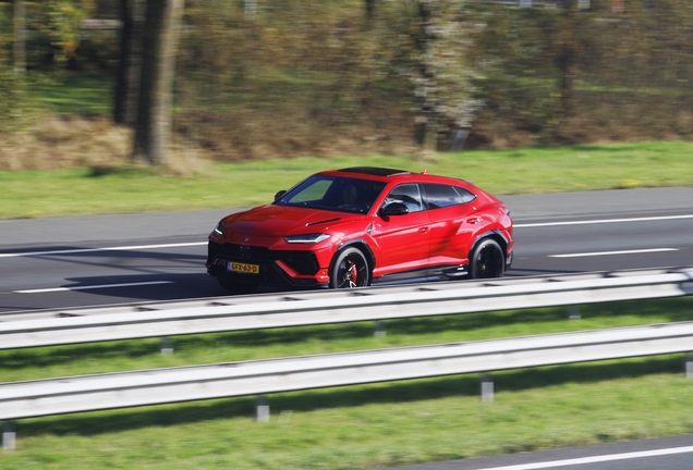 Lamborghini Urus S