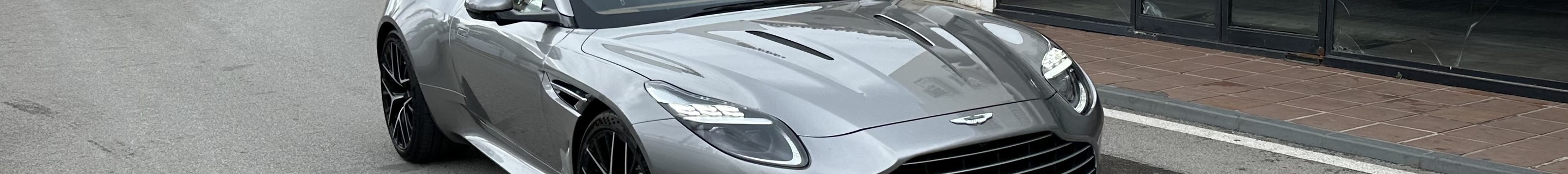 Aston Martin DB12 Volante