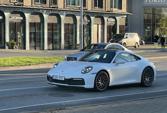 Porsche 992 Carrera 4S