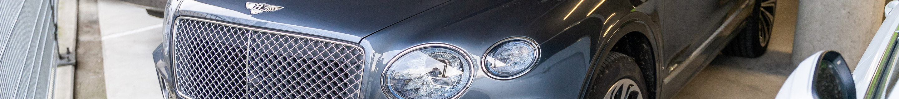 Bentley Bentayga Azure