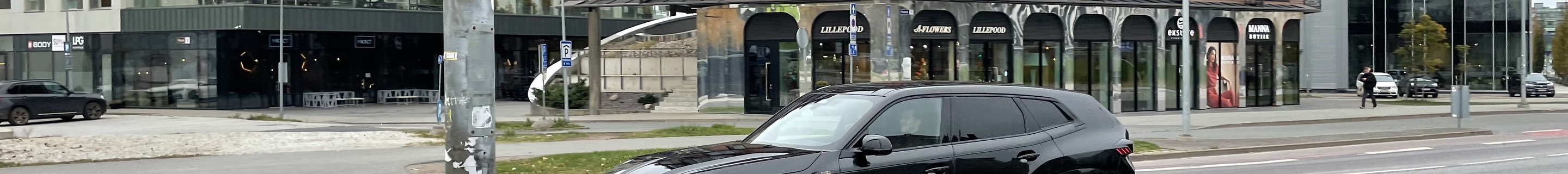 BMW XM G09