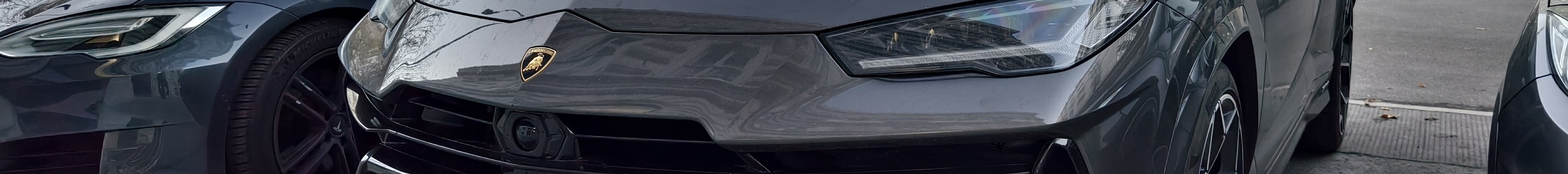 Lamborghini Urus Performante