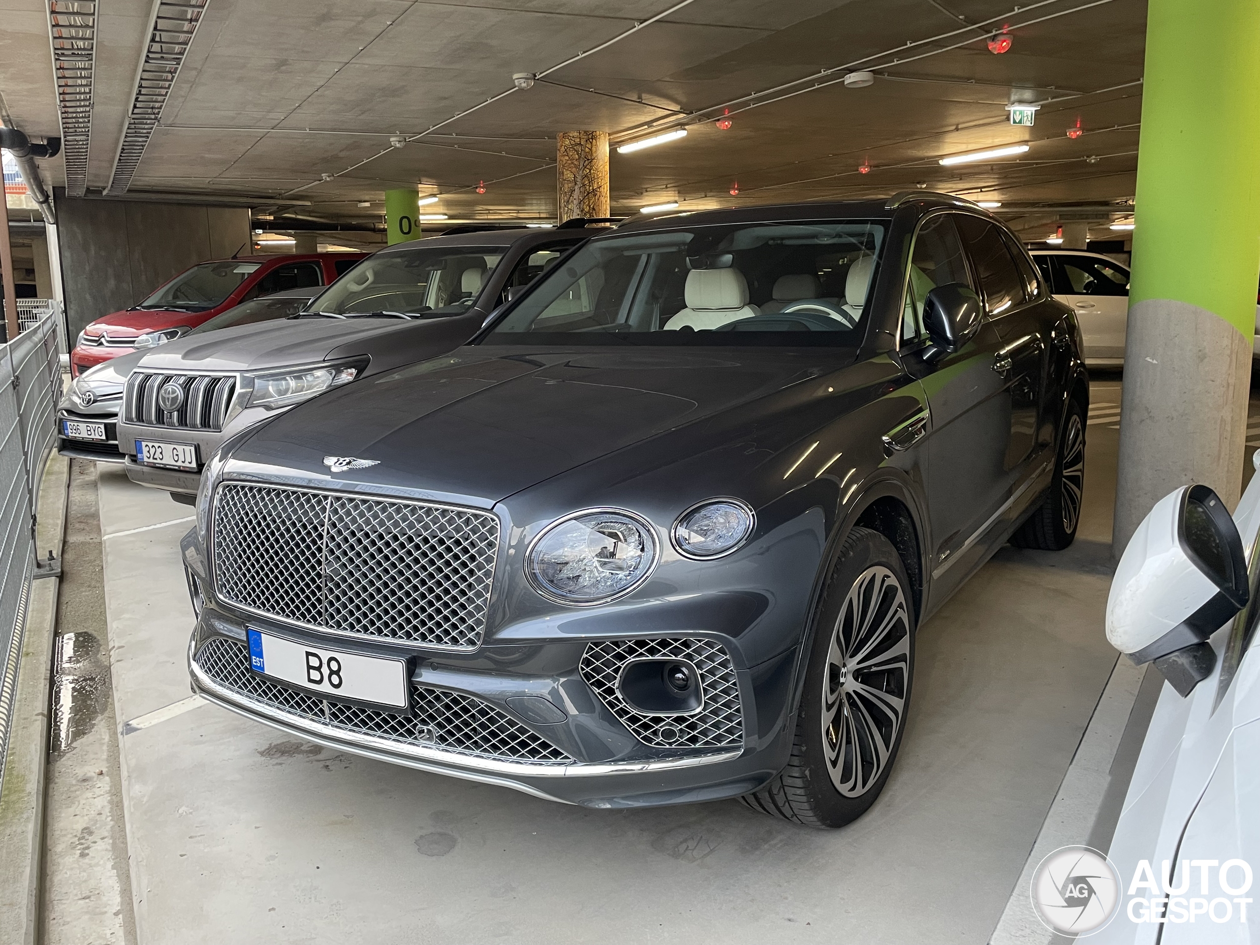 Bentley Bentayga Azure