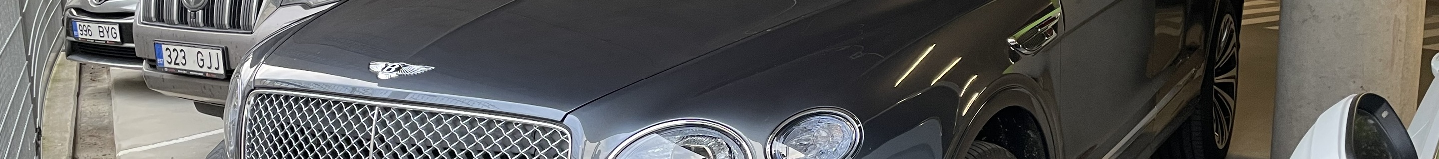 Bentley Bentayga Azure