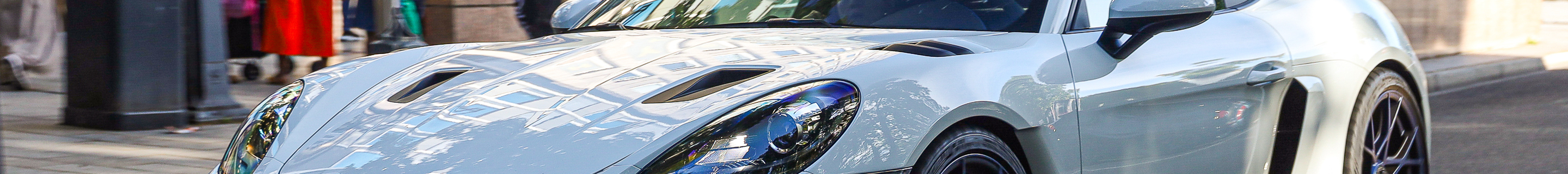 Porsche 718 Cayman GT4 RS