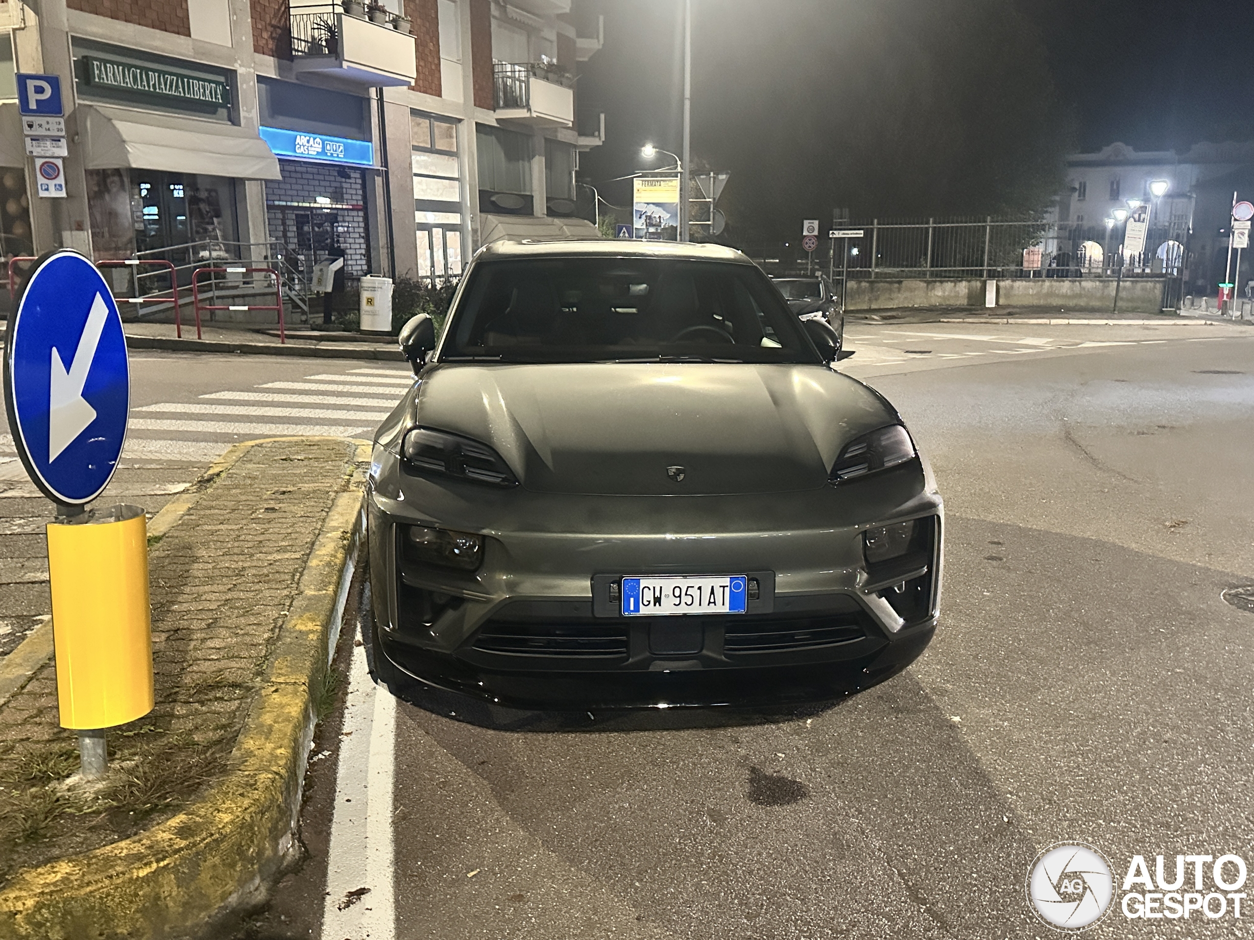 Porsche Macan EV Turbo 02 November 2024 Autogespot