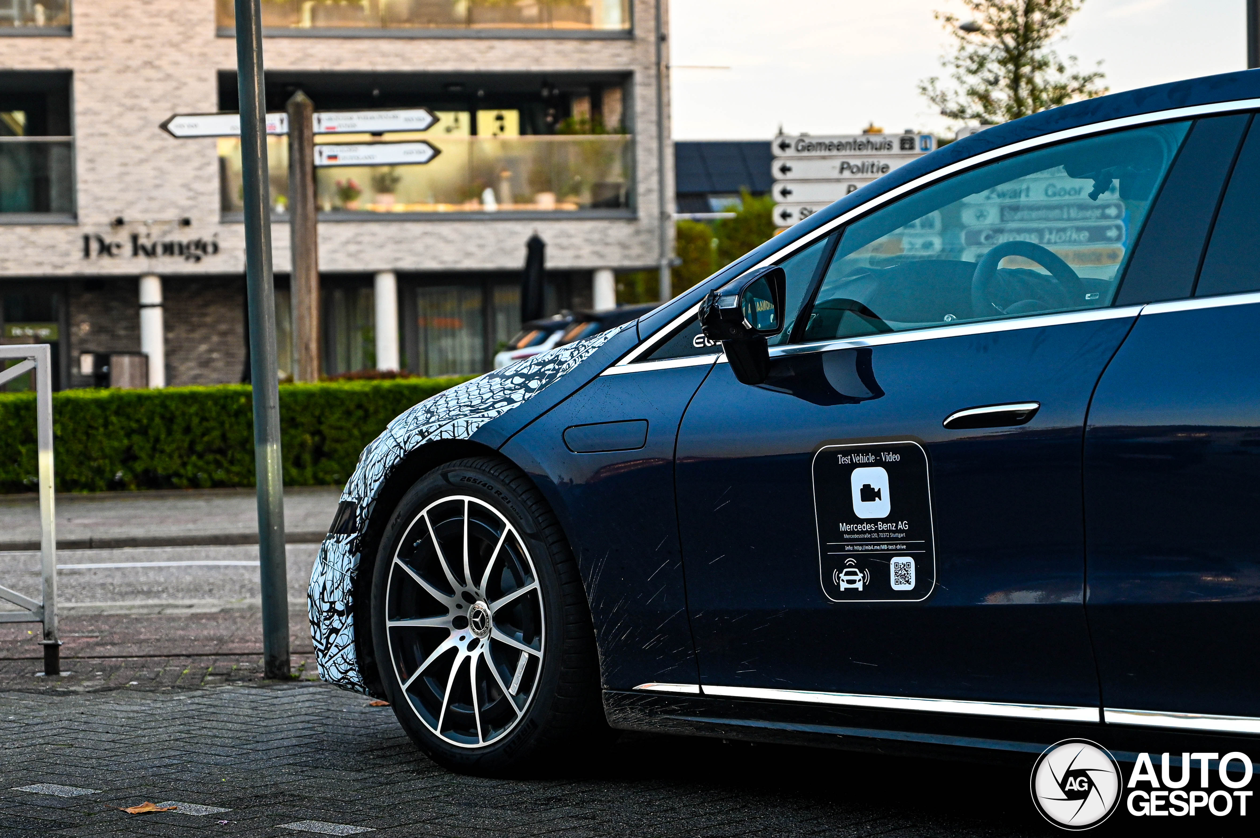 Mercedes-Benz EQS