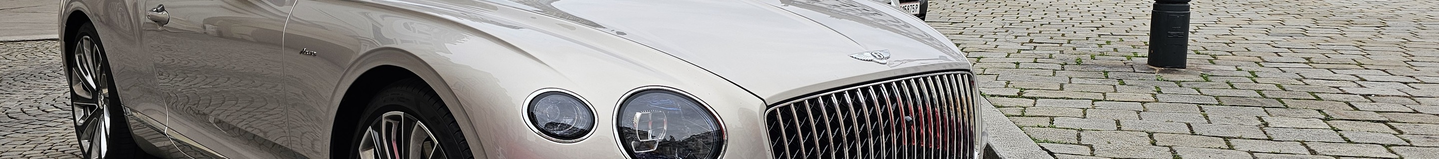 Bentley Continental GT V8 Azure 2024