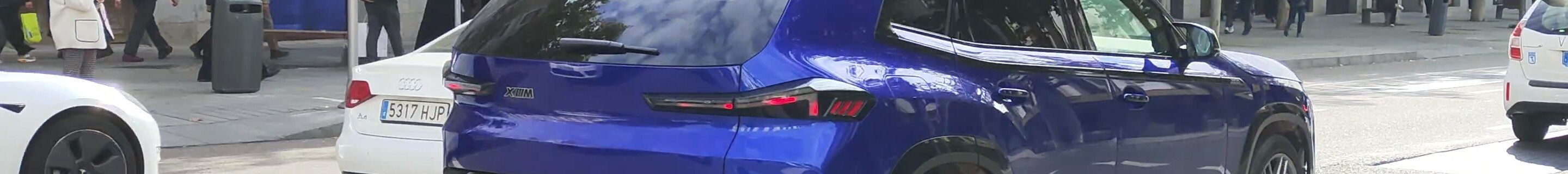 BMW XM G09