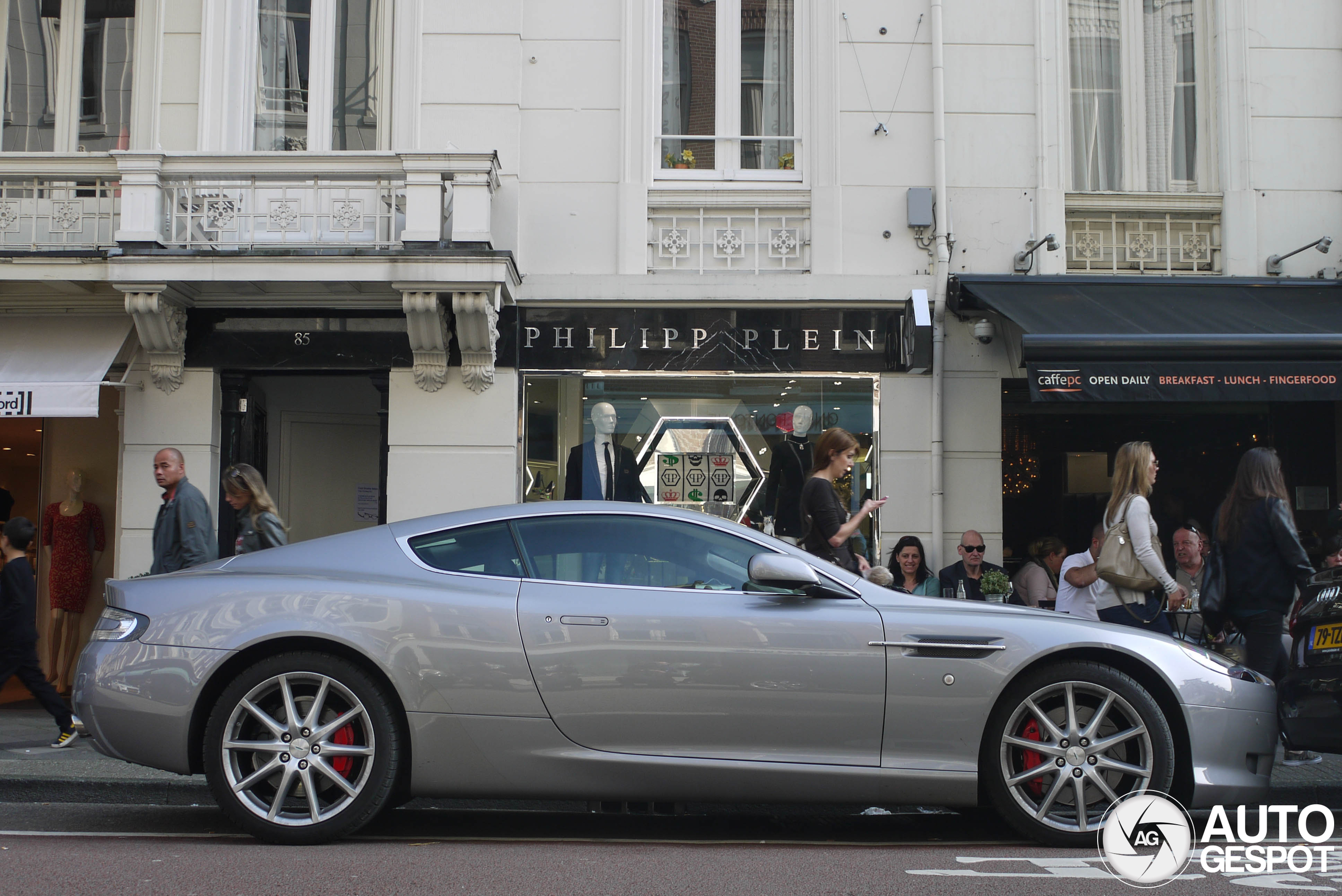 Aston Martin DB9 LM