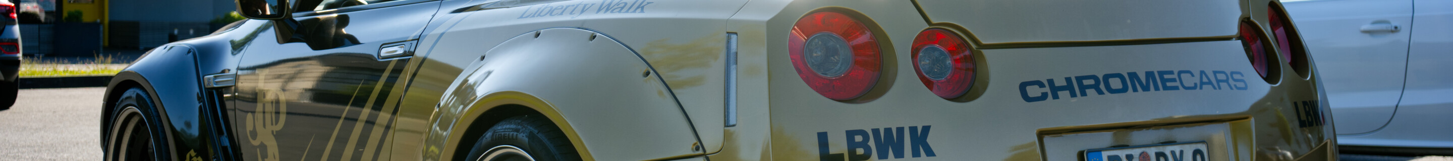 Nissan GT-R Liberty Walk Widebody