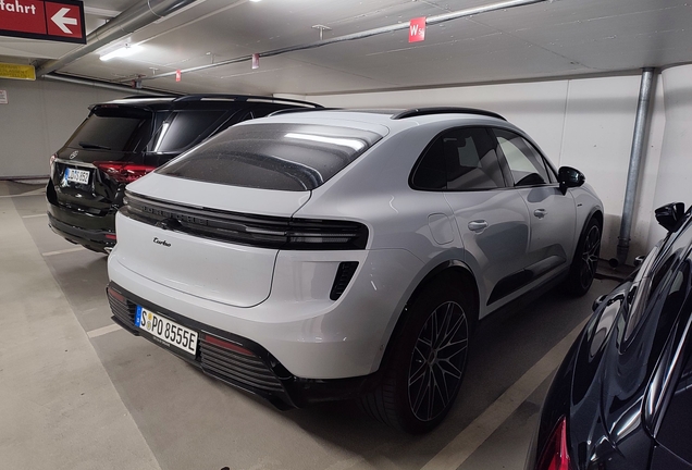 Porsche Macan EV Turbo