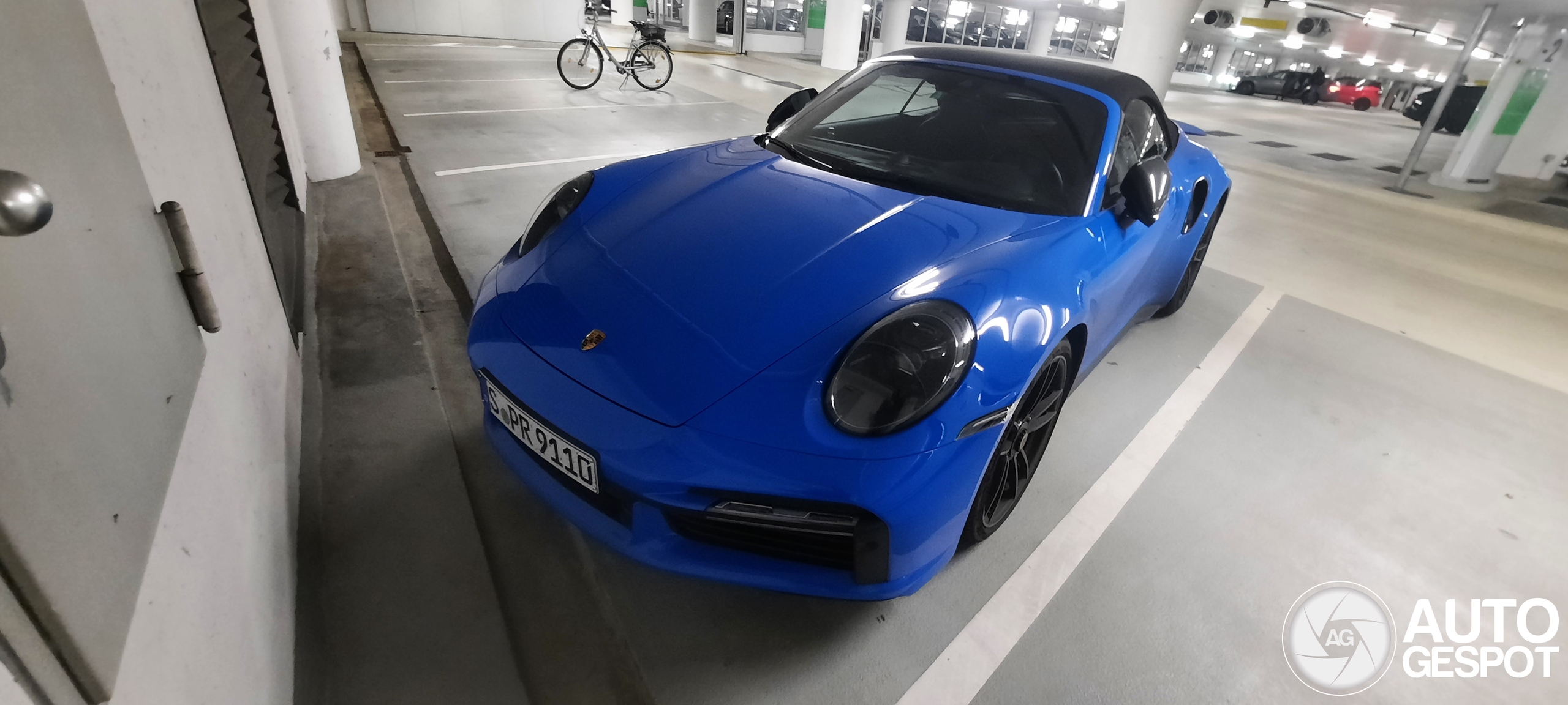 Porsche 992 Turbo Cabriolet